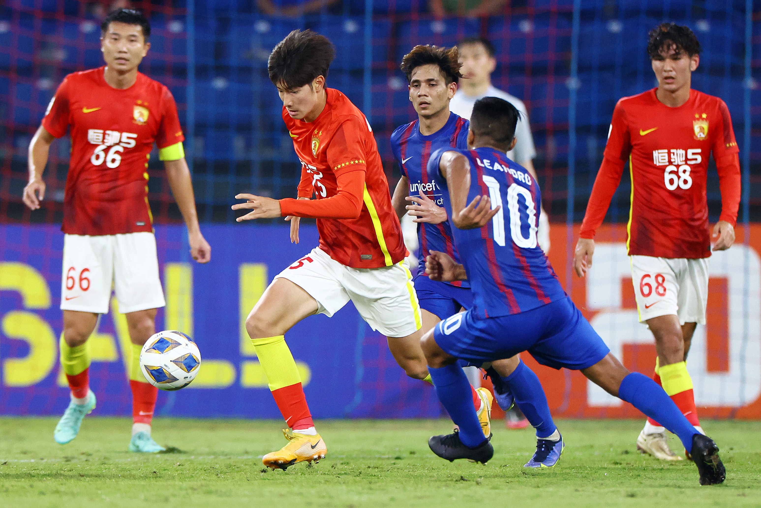 风云突变广州队转会期更衣室发声；欧联版图或变；赛场秩序良好；身体对抗强度拉满的简单介绍