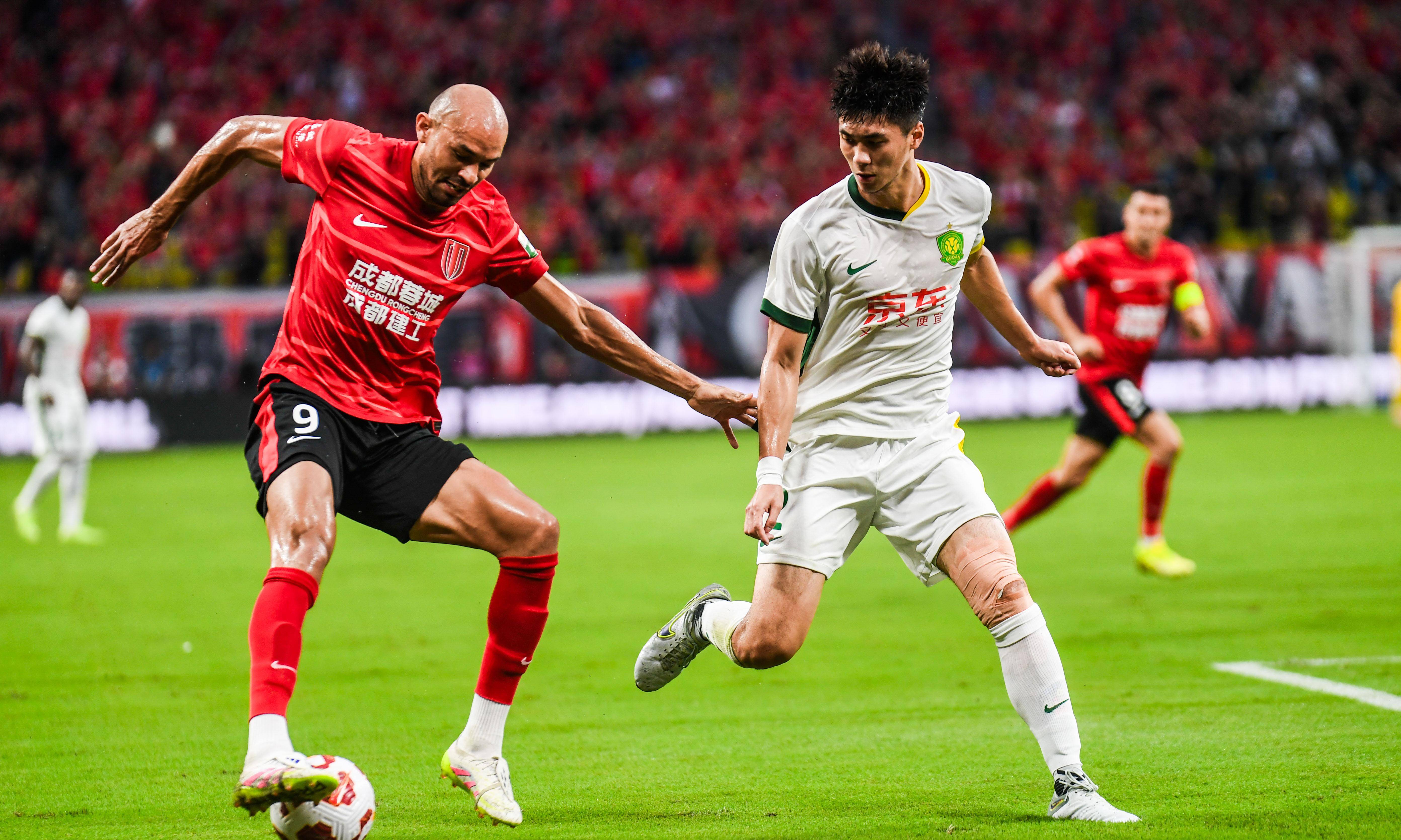 包含成都蓉城国际比赛日调整名单；志在法国杯名次提升；底气十足；赛程密集仍需轮换的词条