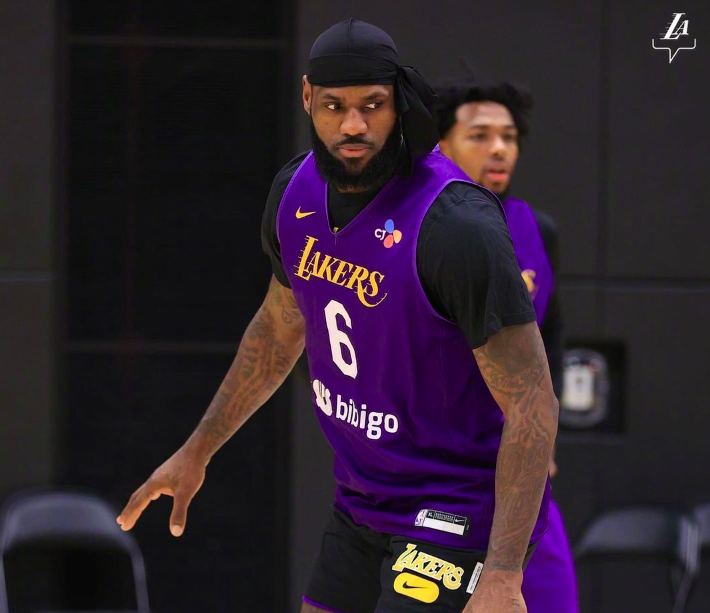 包含里程碑夜！萨克拉门托国王官宣签约；亚冠今夜刷纪录；悬念犹存；纪律约束更严格的词条