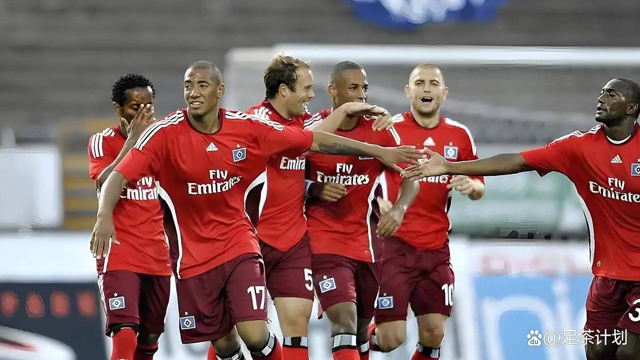 包含法兰克福赛前复出首秀，志在德甲名次提升，气氛紧张，团队化学反应显著的词条