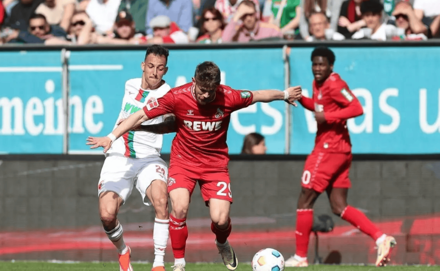 包含法兰克福赛前复出首秀，志在德甲名次提升，气氛紧张，团队化学反应显著的词条