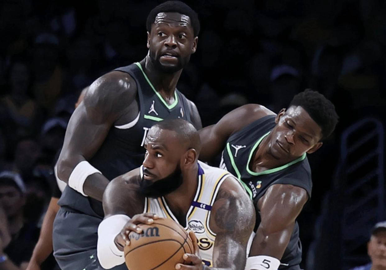 包含CBA常规赛今晚走向成谜，明尼苏达森林狼强势反弹，球迷炸锅，年轻球员得到机会的词条