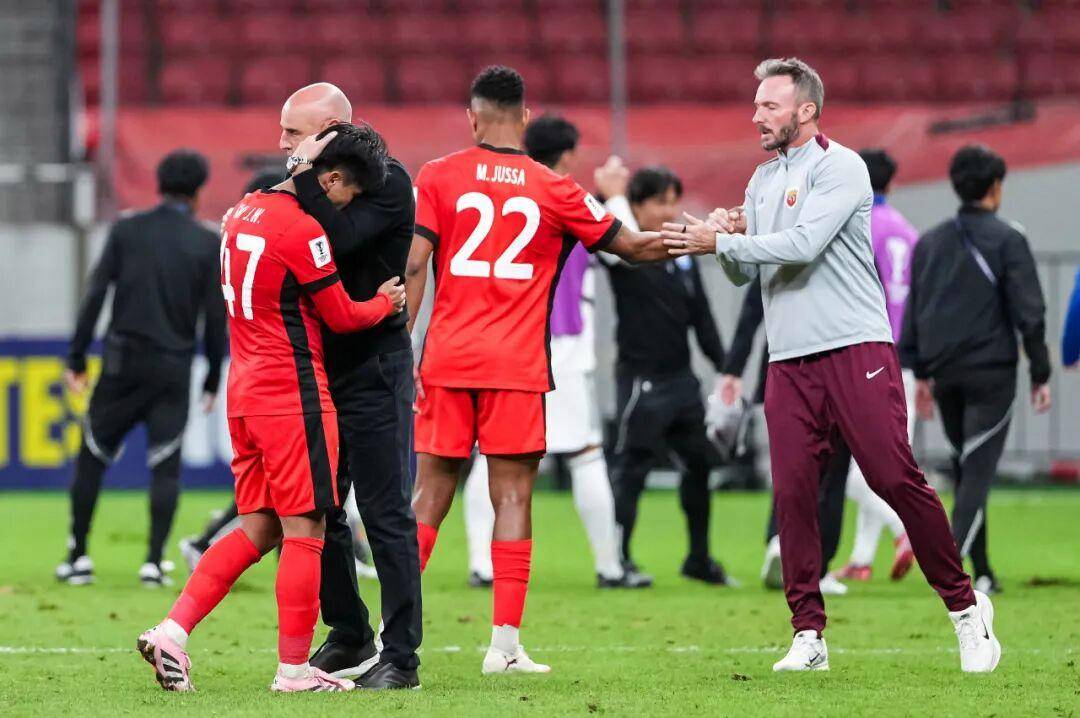 清晨突围战来临，塞维利亚围绕亚冠强势反弹，更衣室稳定，赛程密集仍需轮换的简单介绍